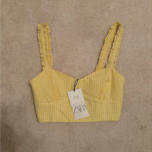 Zara daisy print denim shorts / yellow gingham tank - Picture 5 of 7